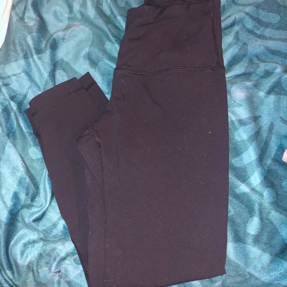 Black cropped leggings